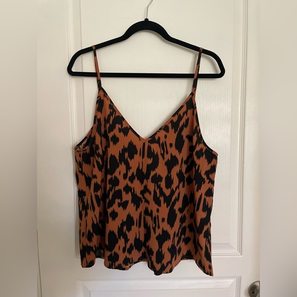SHEIN Tops - SHEIN XL women’s animal print top